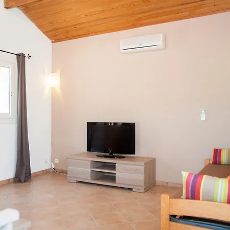 U皮尔露酒店 假日公园