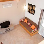 U Pirellu Tatil parkı 3*