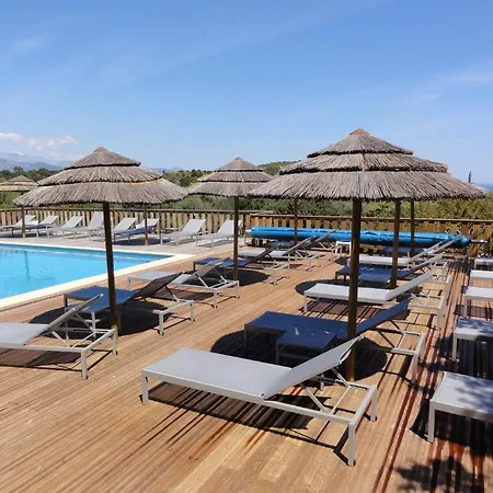 U Pirellu 3* ポルトヴェッキオ