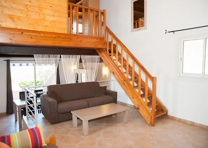 U Pirellu ホリデーパーク 3*